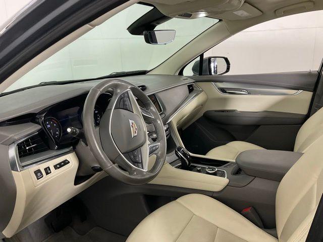 used 2022 Cadillac XT5 car, priced at $31,200