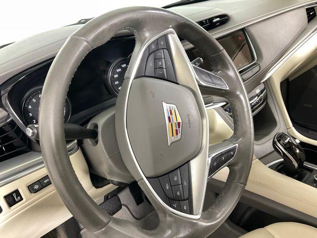 used 2022 Cadillac XT5 car, priced at $31,200