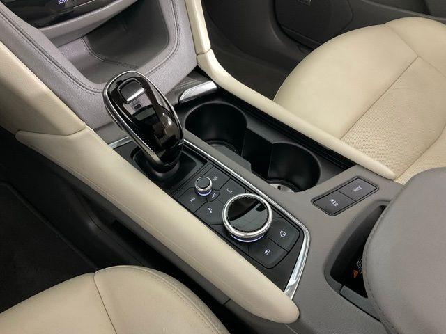 used 2022 Cadillac XT5 car, priced at $31,200