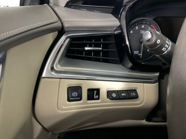 used 2022 Cadillac XT5 car, priced at $31,200