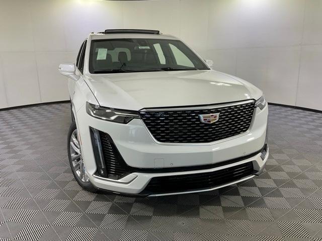 new 2025 Cadillac XT6 car, priced at $59,810