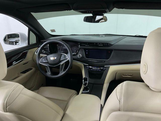 used 2018 Cadillac XT5 car, priced at $21,914