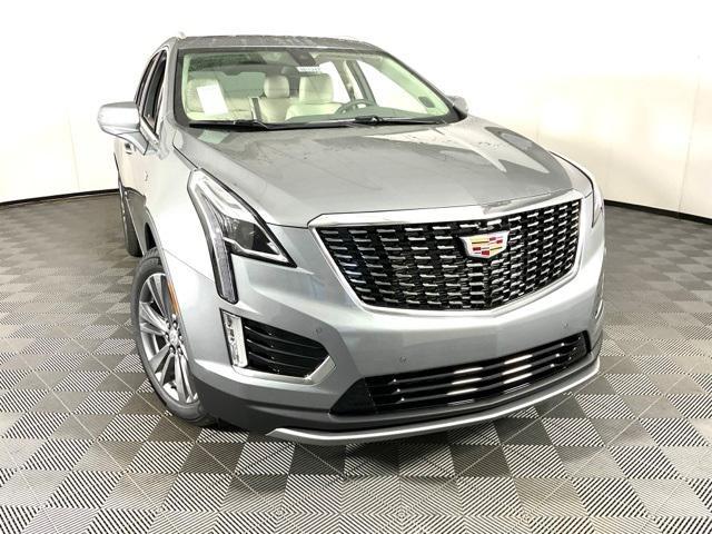 new 2025 Cadillac XT5 car, priced at $55,090