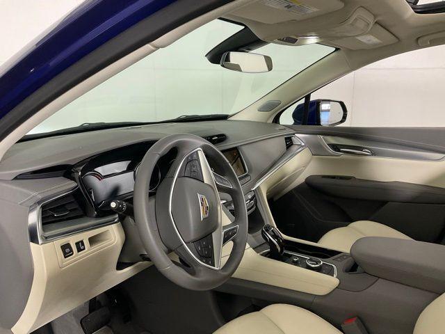 used 2025 Cadillac XT5 car, priced at $49,600