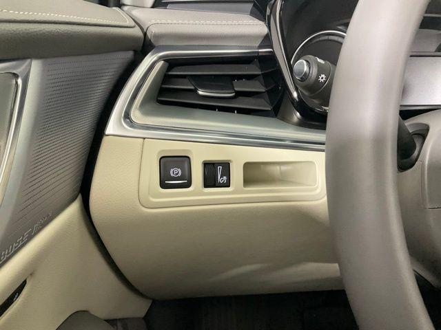 used 2025 Cadillac XT5 car, priced at $49,600