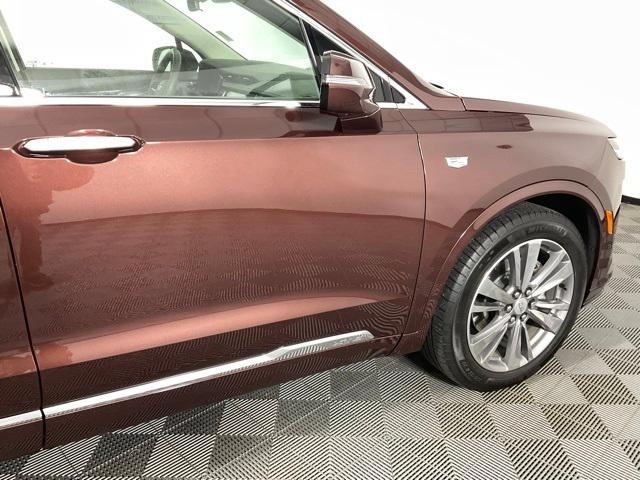 used 2022 Cadillac XT6 car, priced at $38,260