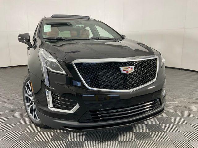 new 2025 Cadillac XT5 car, priced at $65,130