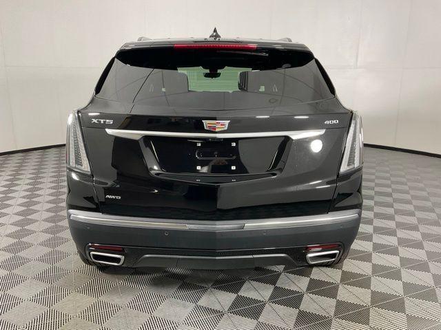 new 2025 Cadillac XT5 car, priced at $65,130