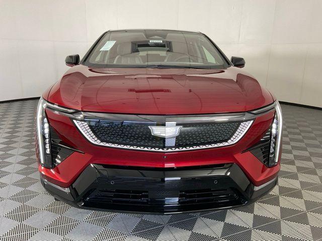 new 2025 Cadillac OPTIQ car, priced at $56,790