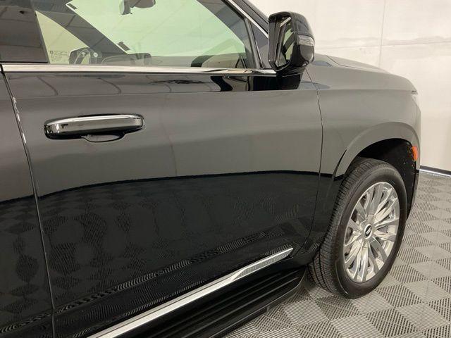 used 2024 Cadillac Escalade ESV car, priced at $87,874