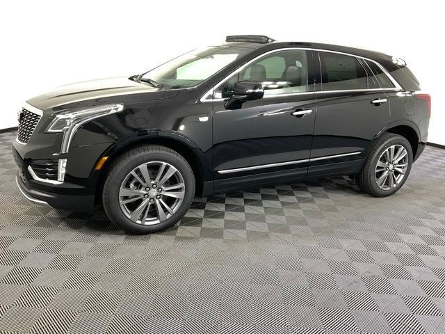 new 2025 Cadillac XT5 car, priced at $53,940