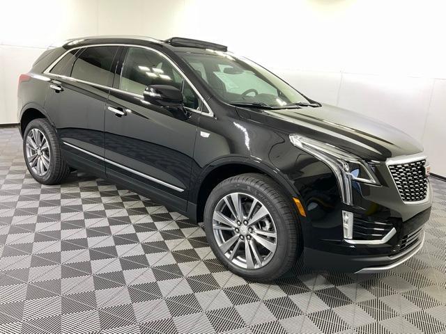 new 2025 Cadillac XT5 car, priced at $53,940