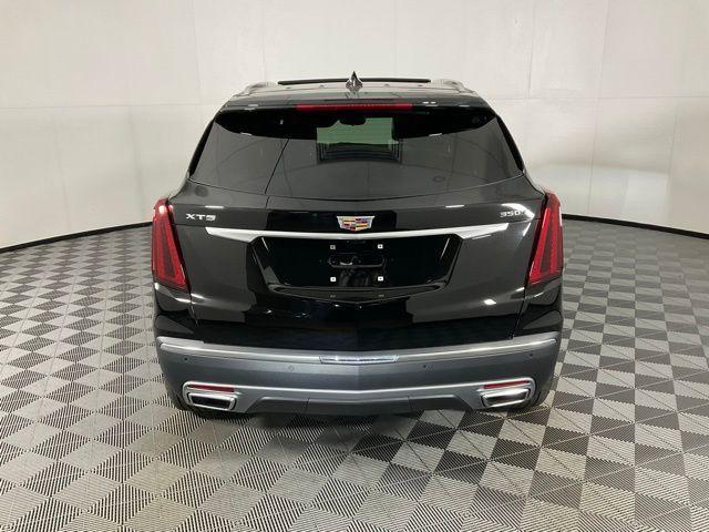 new 2025 Cadillac XT5 car, priced at $56,665
