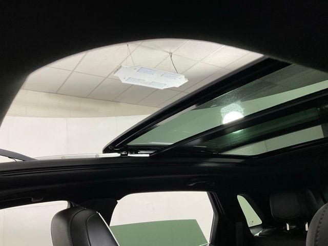 new 2025 Cadillac XT5 car, priced at $56,665