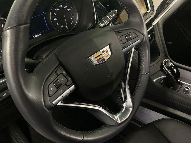 used 2024 Cadillac XT6 car, priced at $45,919