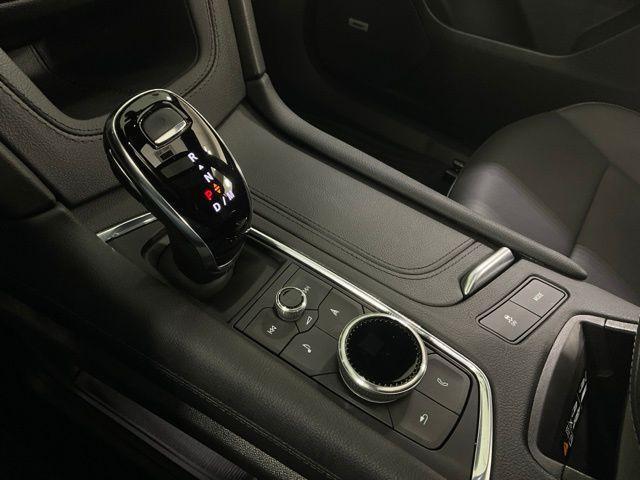 used 2024 Cadillac XT6 car, priced at $45,919