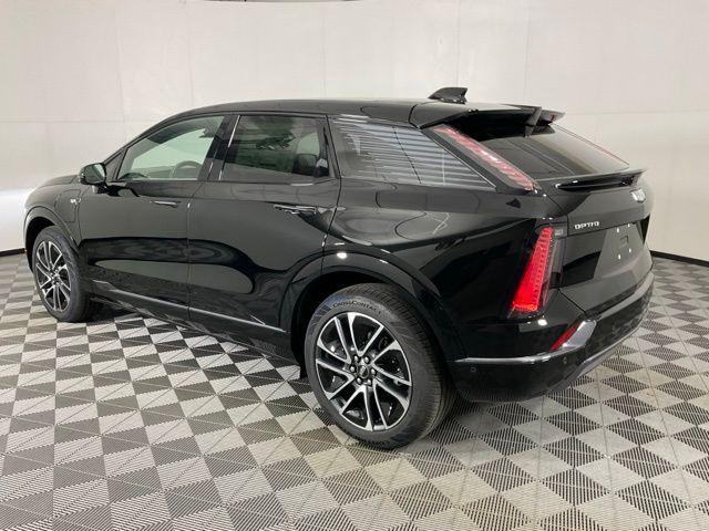 new 2025 Cadillac OPTIQ car, priced at $53,385