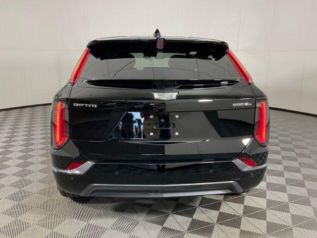 new 2025 Cadillac OPTIQ car, priced at $53,385