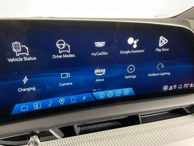 new 2025 Cadillac OPTIQ car, priced at $53,385