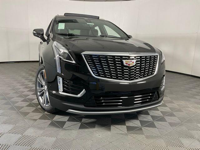 new 2025 Cadillac XT5 car, priced at $58,715