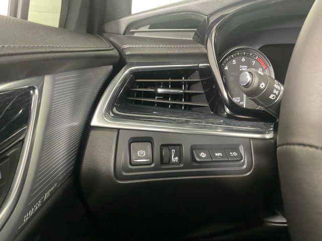 used 2024 Cadillac XT5 car, priced at $46,400