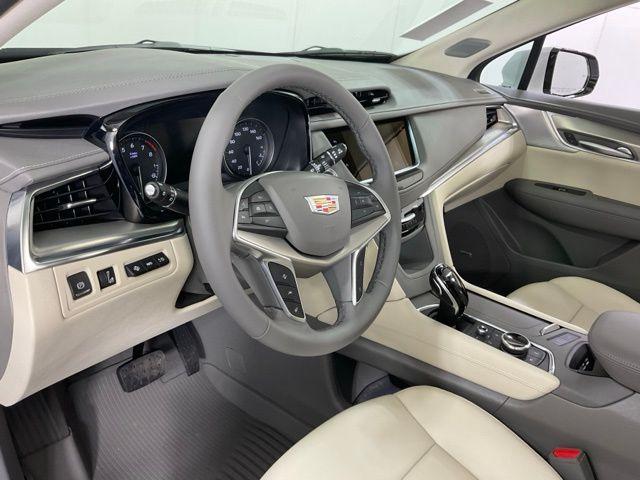new 2026 Cadillac XT5 car, priced at $62,120