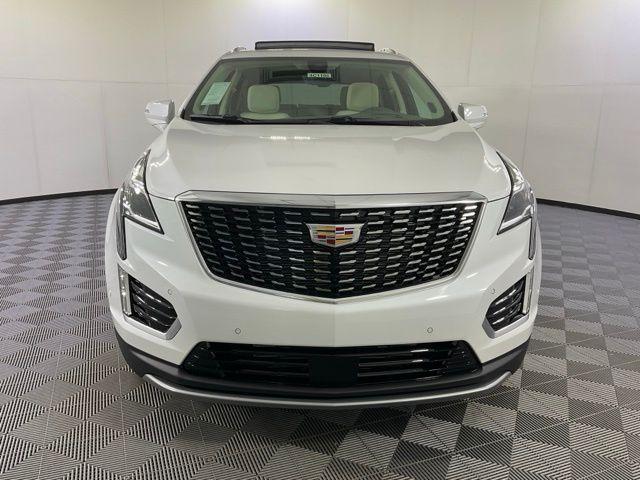 new 2026 Cadillac XT5 car, priced at $62,120