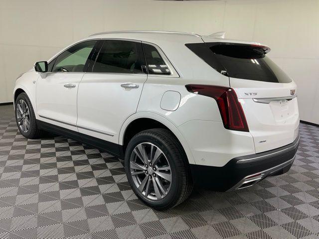 new 2026 Cadillac XT5 car, priced at $62,120