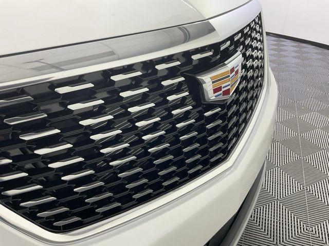 new 2026 Cadillac XT5 car, priced at $62,120
