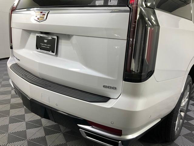 new 2024 Cadillac Escalade ESV car, priced at $102,415