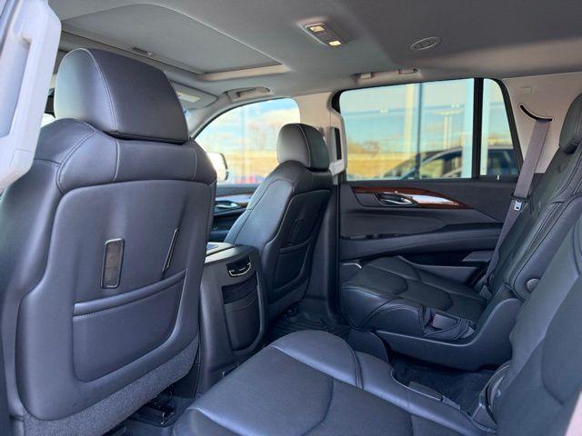 used 2015 Cadillac Escalade car, priced at $22,505