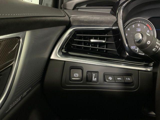 used 2025 Cadillac XT6 car, priced at $51,800