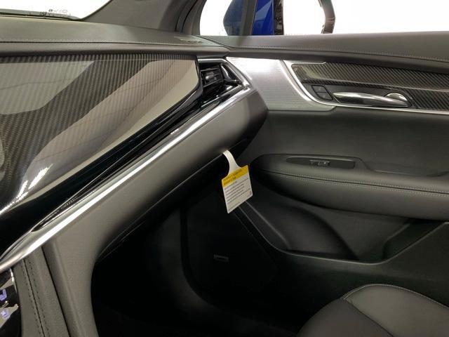 new 2025 Cadillac XT6 car, priced at $69,910