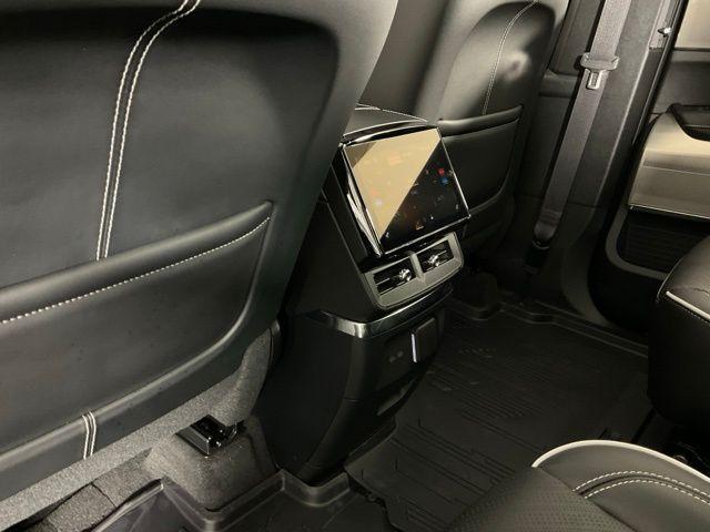 new 2026 Cadillac VISTIQ car, priced at $100,210