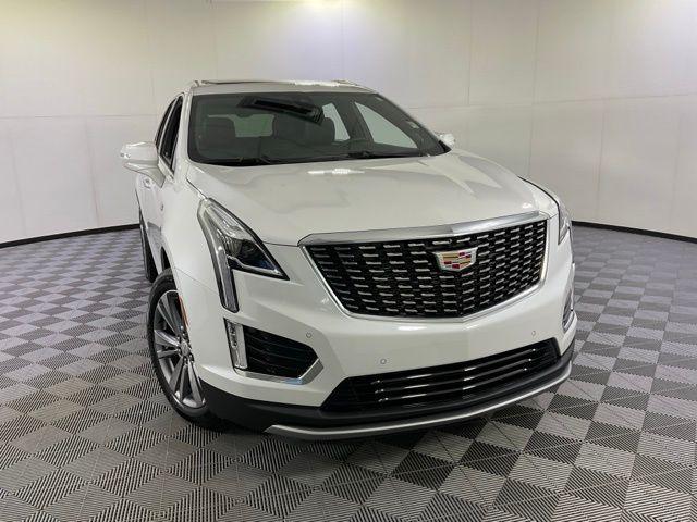 used 2025 Cadillac XT5 car, priced at $44,685