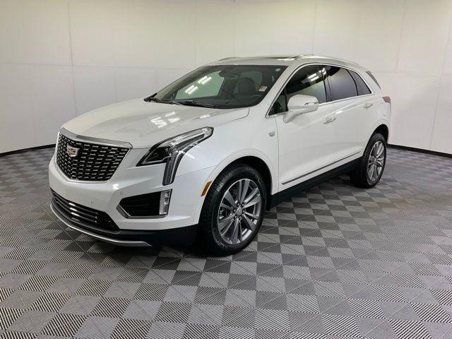 used 2025 Cadillac XT5 car, priced at $44,685