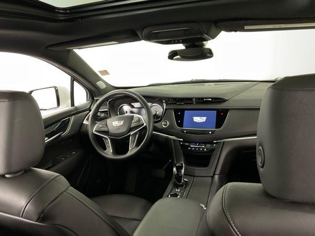 used 2025 Cadillac XT5 car, priced at $44,685