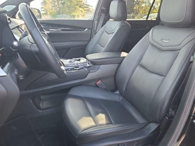 used 2024 Cadillac XT6 car, priced at $45,852
