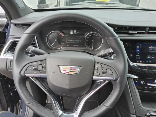 used 2025 Cadillac XT6 car, priced at $52,600