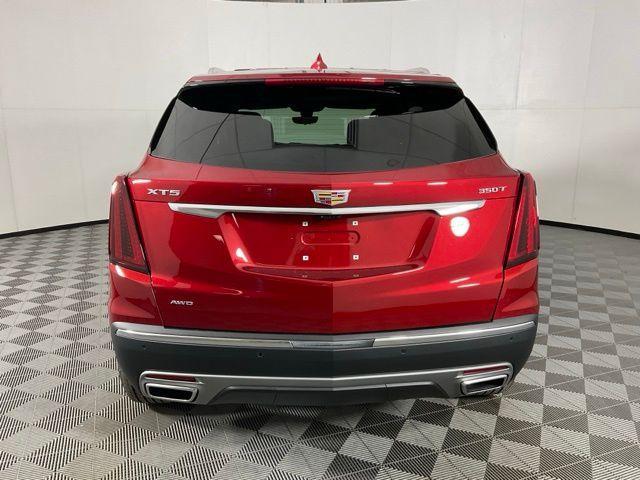 new 2026 Cadillac XT5 car, priced at $60,545