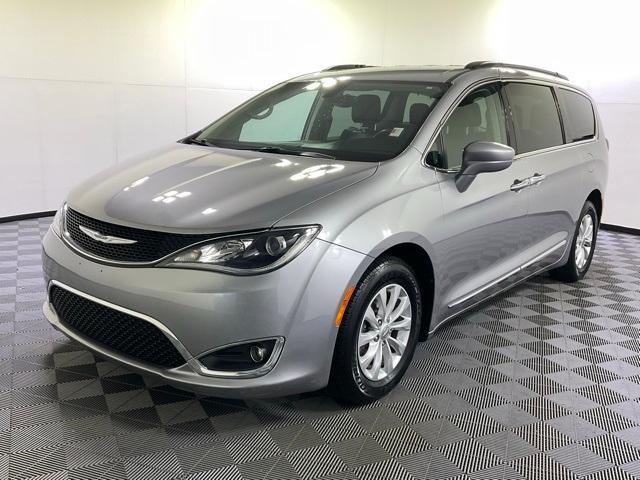 used 2017 Chrysler Pacifica car, priced at $12,568