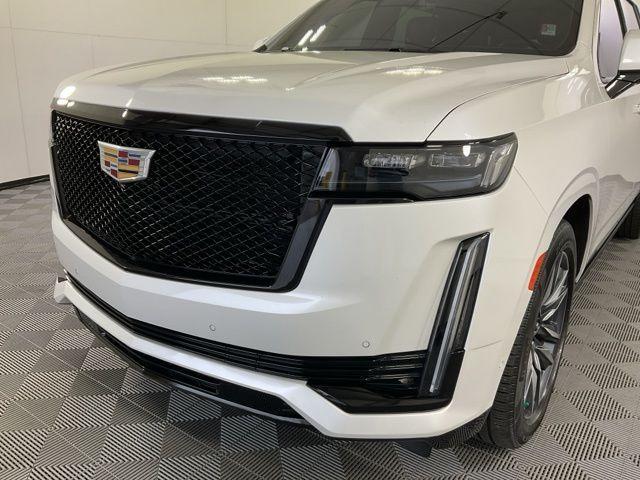 used 2021 Cadillac Escalade ESV car, priced at $59,522