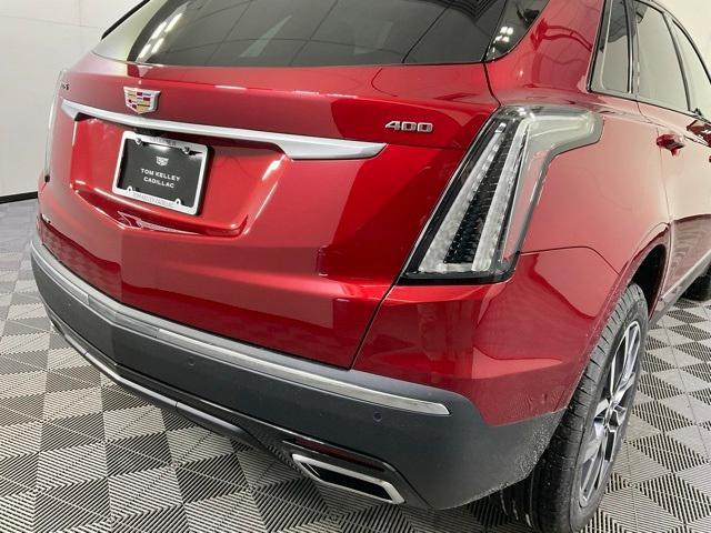 new 2025 Cadillac XT5 car, priced at $61,601