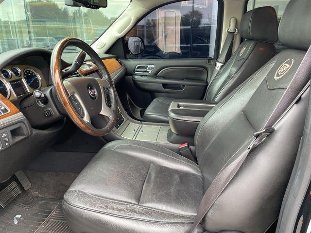 used 2014 Cadillac Escalade car, priced at $19,900