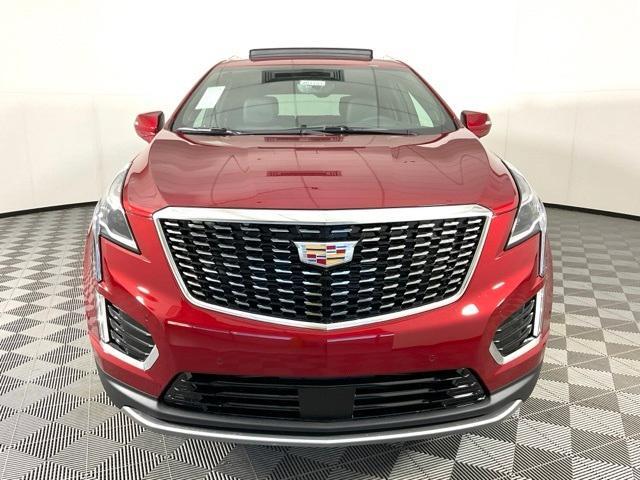 new 2025 Cadillac XT5 car, priced at $59,185