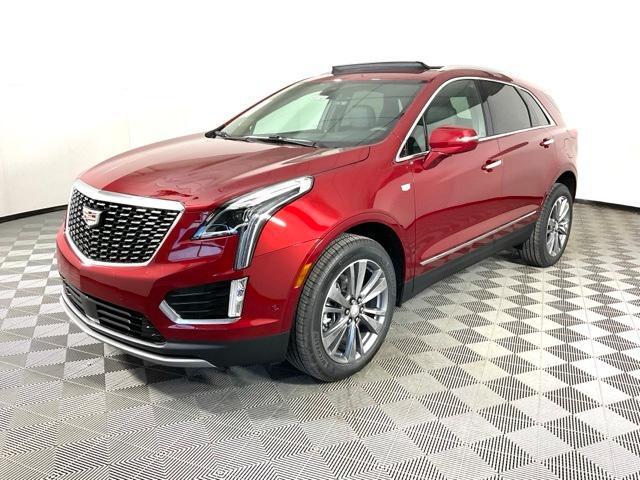 new 2025 Cadillac XT5 car, priced at $59,185