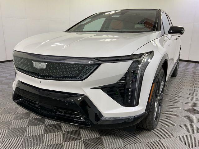 new 2025 Cadillac OPTIQ car, priced at $62,670