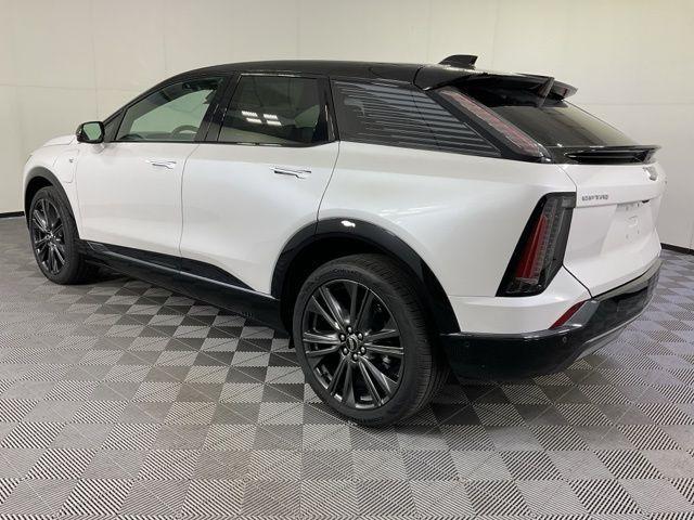 new 2025 Cadillac OPTIQ car, priced at $62,670