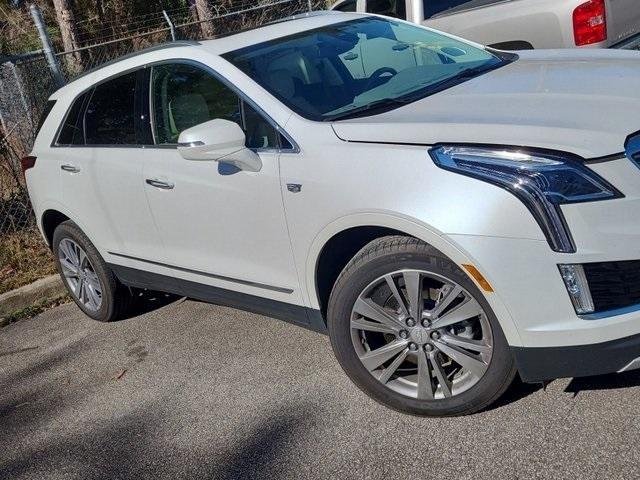 used 2024 Cadillac XT5 car, priced at $44,587