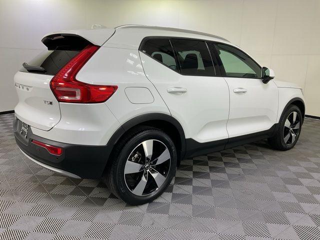 used 2020 Volvo XC40 car, priced at $25,940